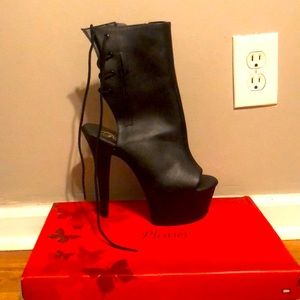 ****pleaser pole dancing shoes size 9 $80